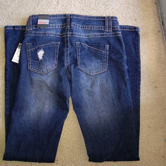 ✅Rue 21 Mid Rise, Slim Boot 5/6 reg NWT - Picture 3 of 5